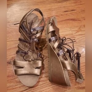 Life Stride Gold and Platinum Wedge Sandals‎ - Size 9.5